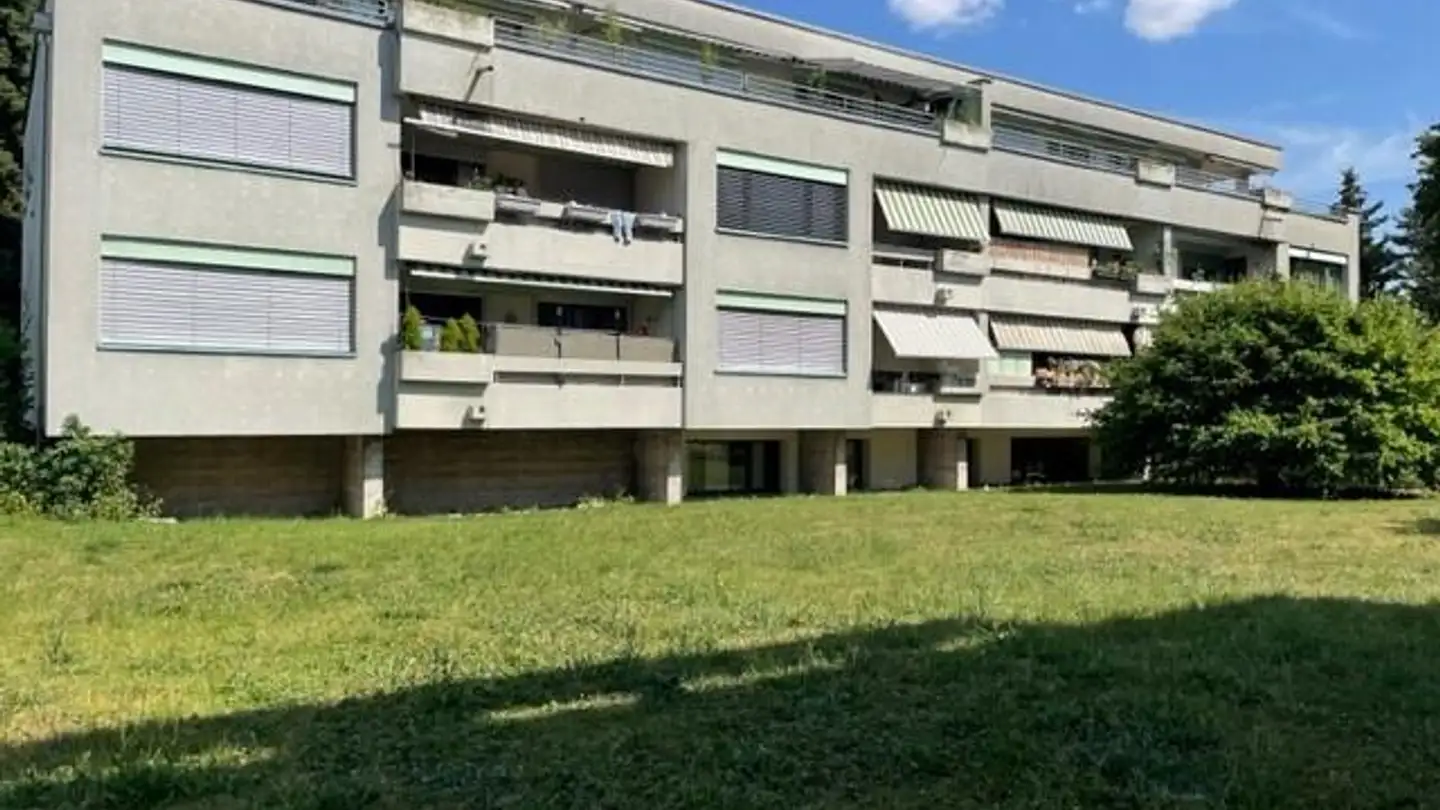 Commercial for rent - Zihlackerstrasse 6, 4153 Reinach BL