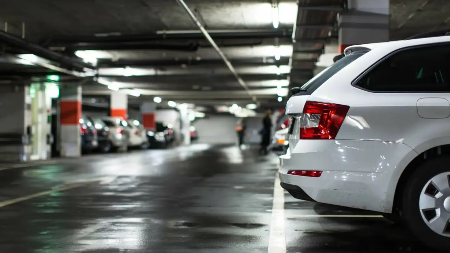 Underground parking space for rent - Grütstrasse 22, 8704 Herrliberg - Photo 2