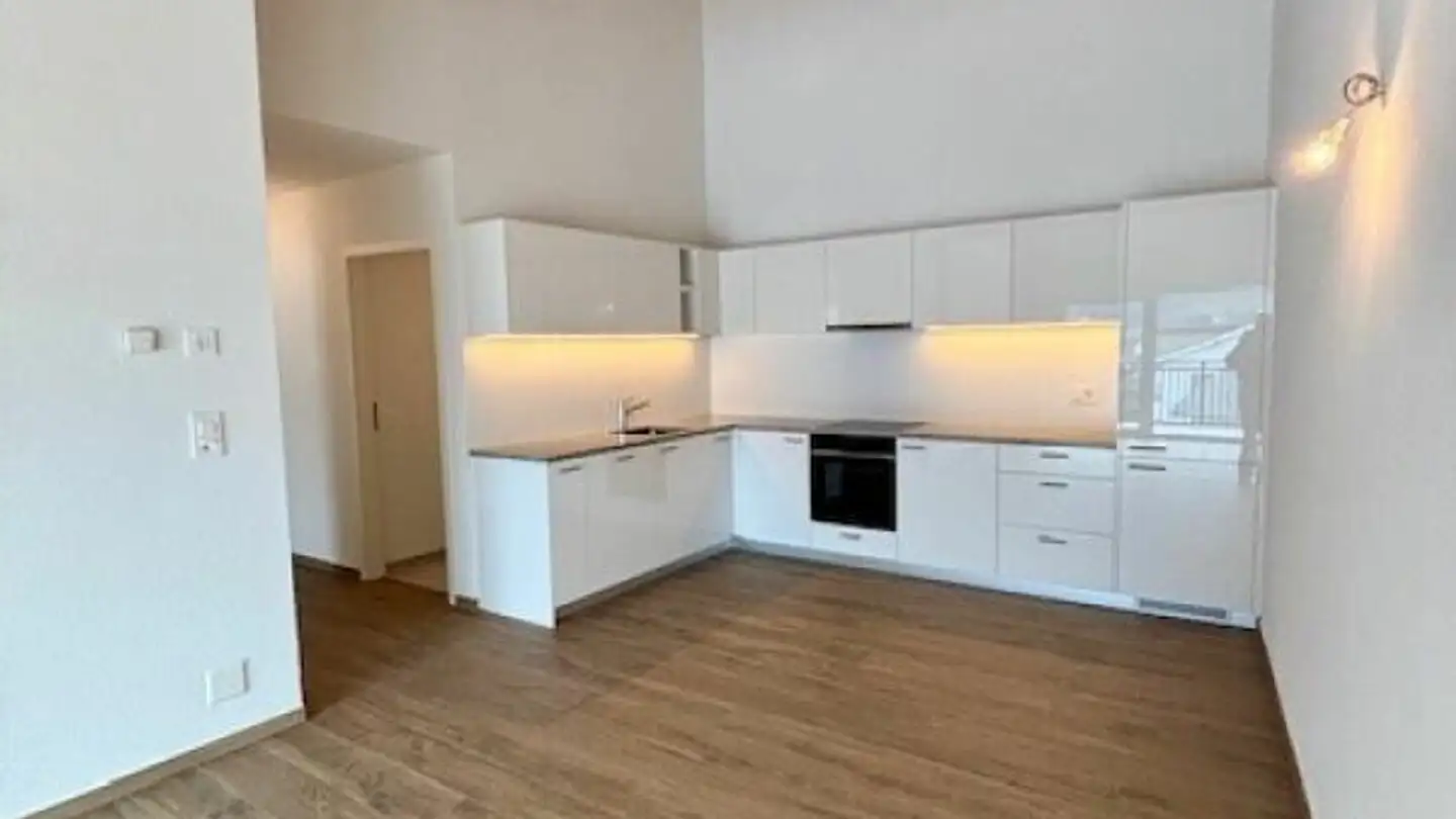 Attique à louer - Rue Du Bourg-Dernier 9, 1896 Vouvry