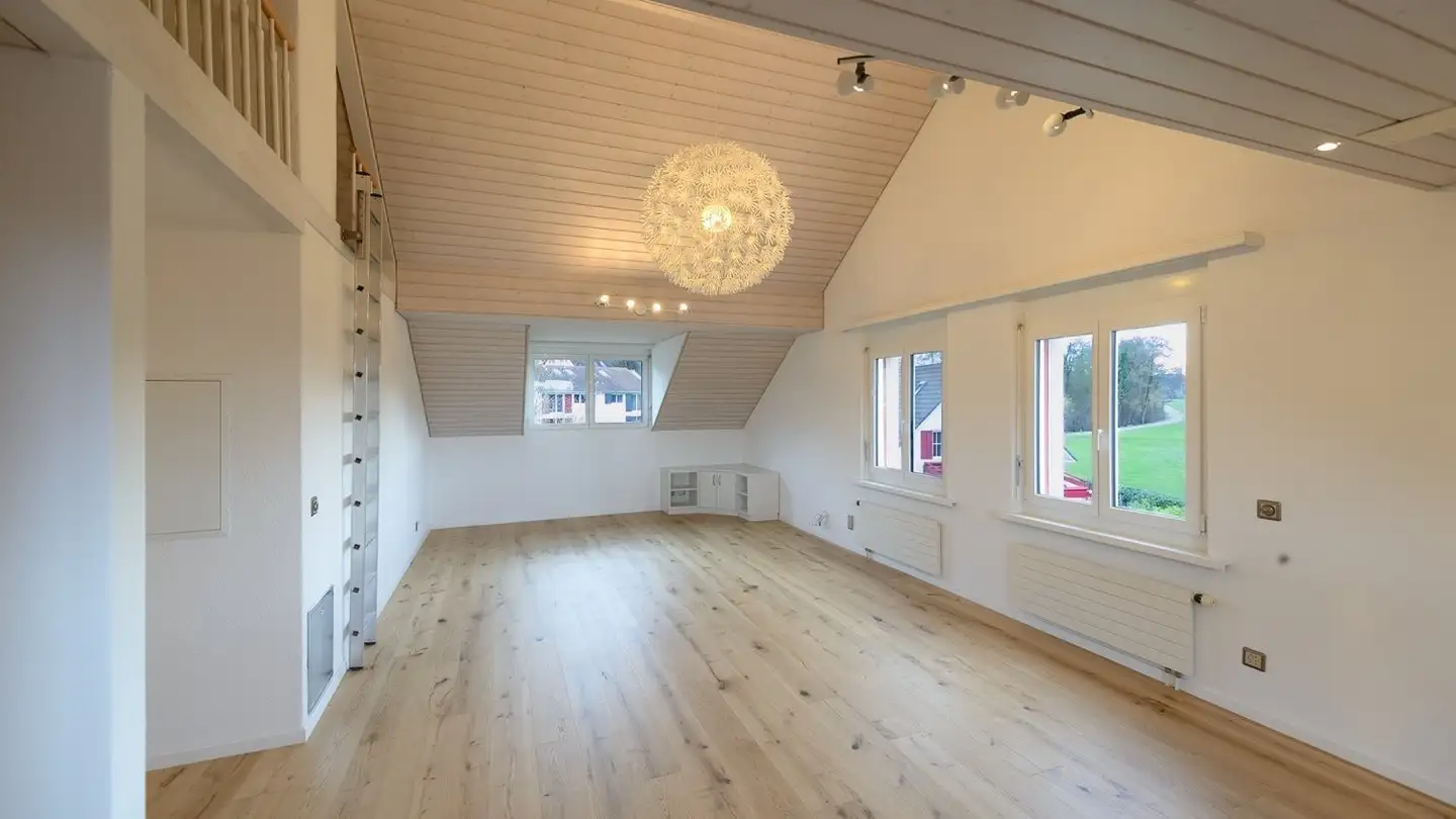 Attic flat for rent - Schlossweg 13, 8543 Kefikon ZH - Photo 4