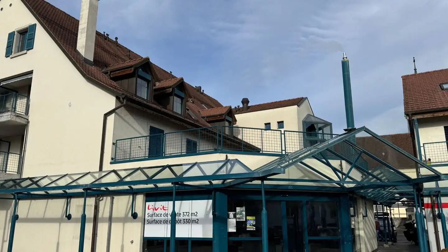 Magasin à louer - 2822 Courroux