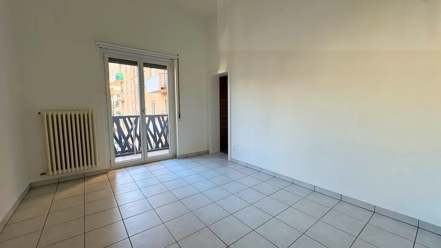 Apartment for rent - Via Francesco Soave, 6830 Chiasso - Photo 2