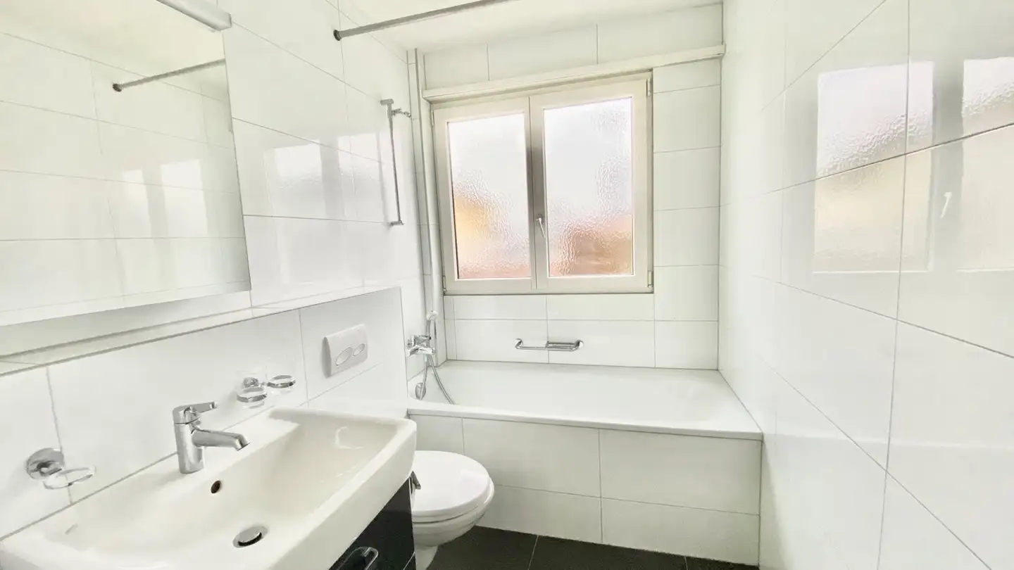 Wohnung mieten - Amselstrasse 2, 4106 Therwil - Foto 3