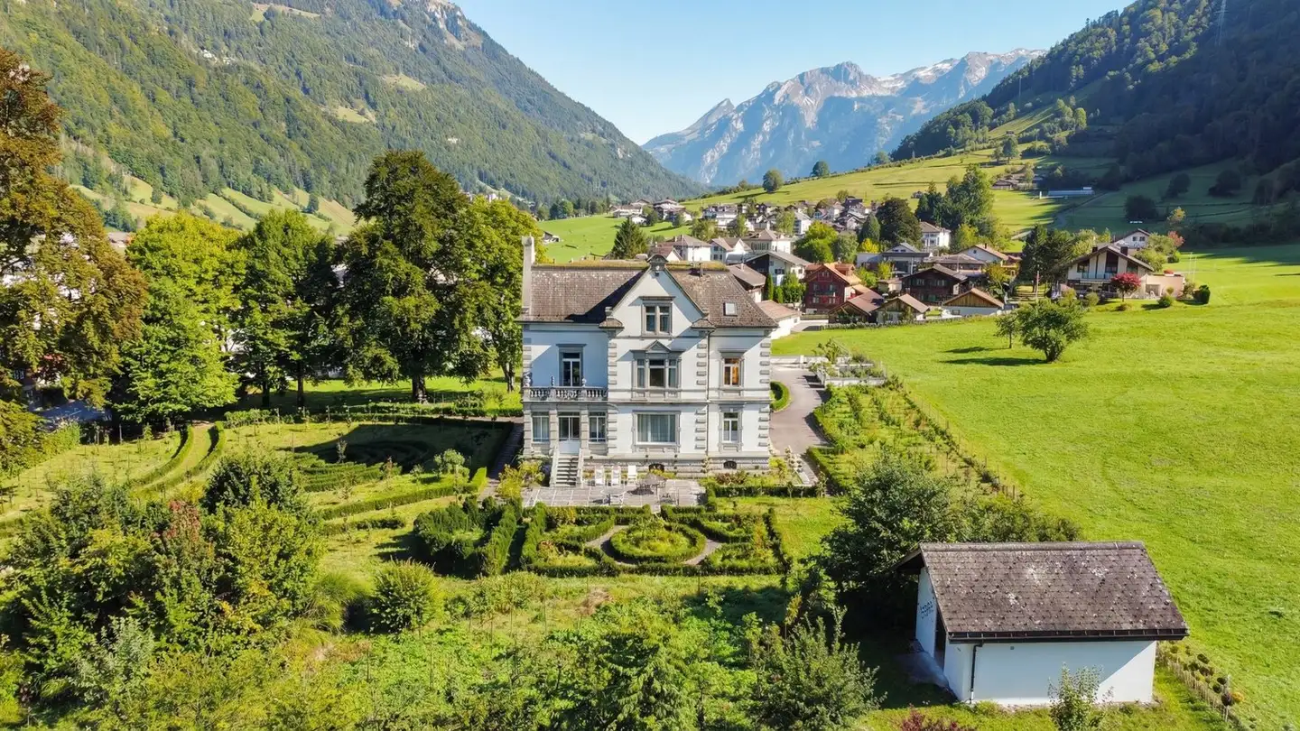 Villa for sale - 8777 Diesbach GL - Photo 2