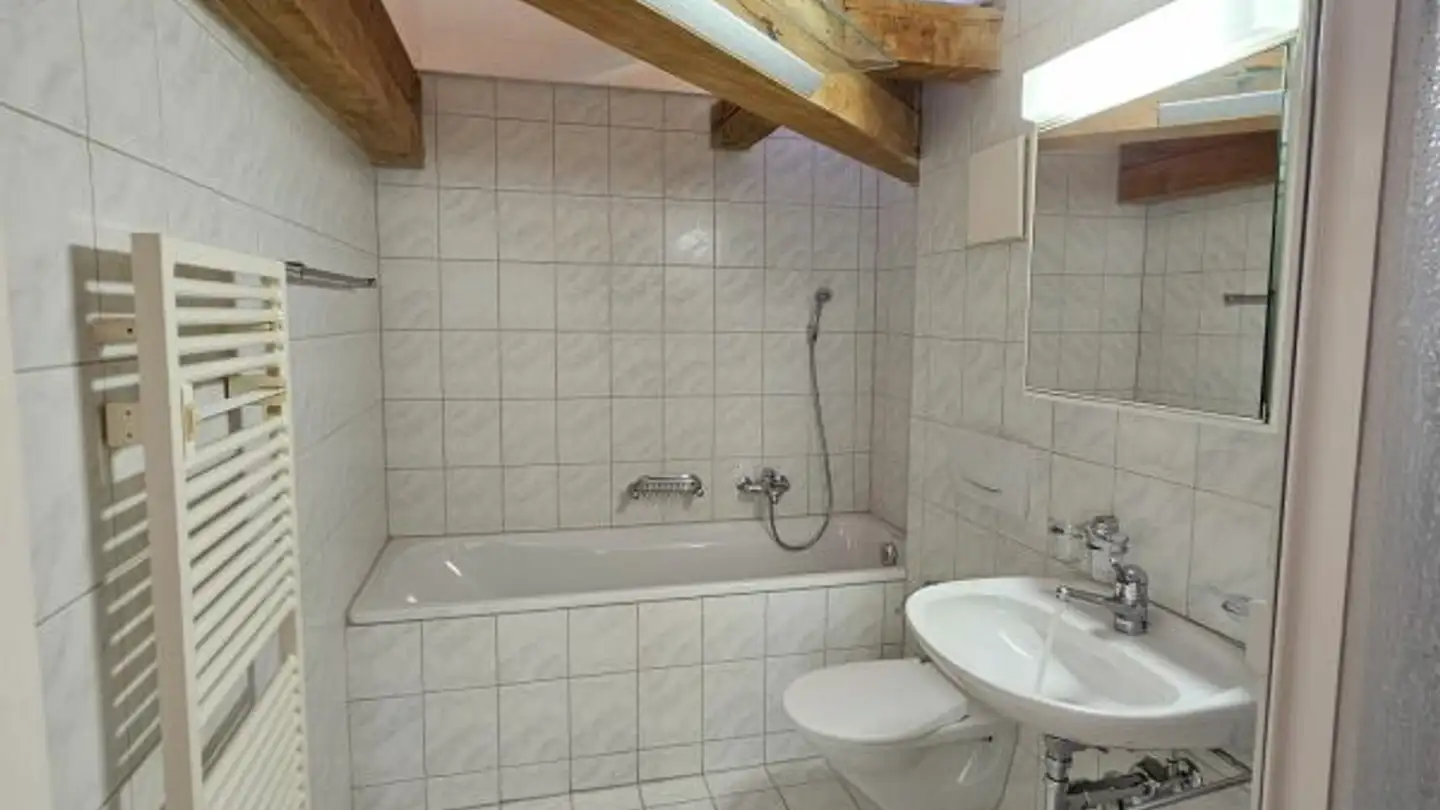 Attic flat for rent - Neudorfstrasse 63, 7430 Thusis - Photo 2