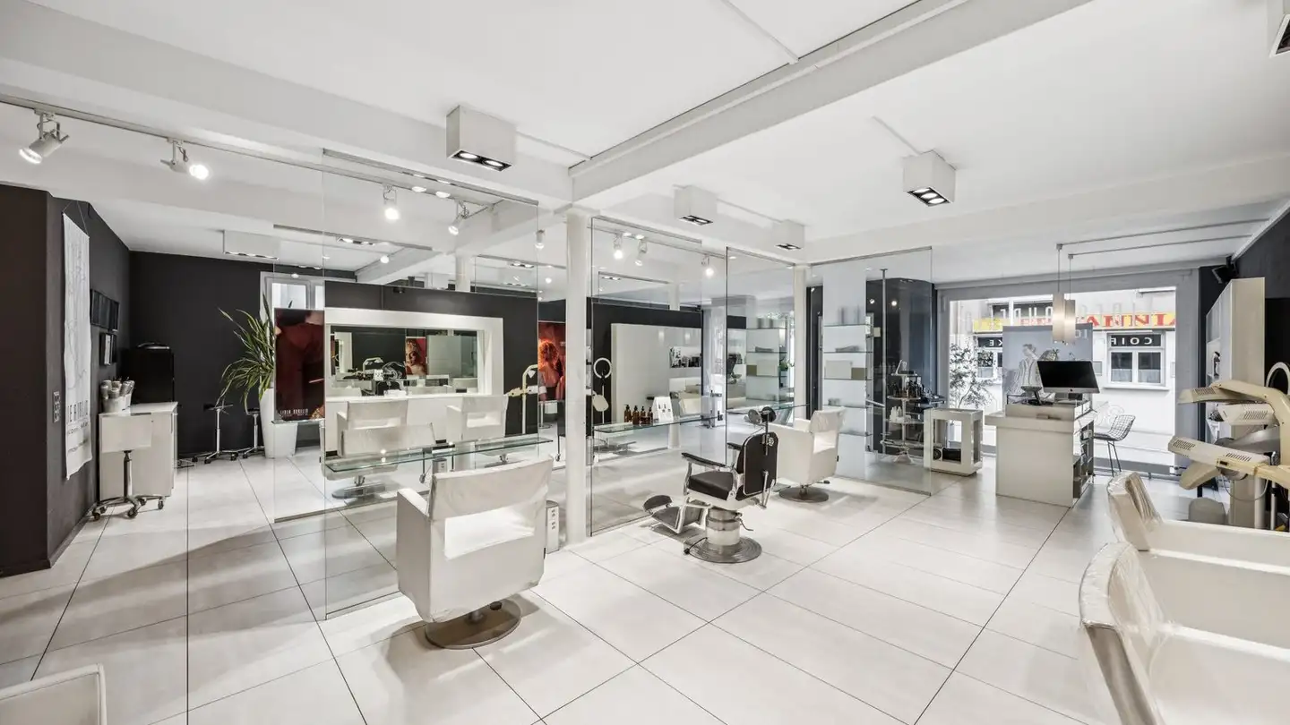 Edificio residenziale in vendita - Centralstrasse 25, 2540 Grenchen - Foto 2