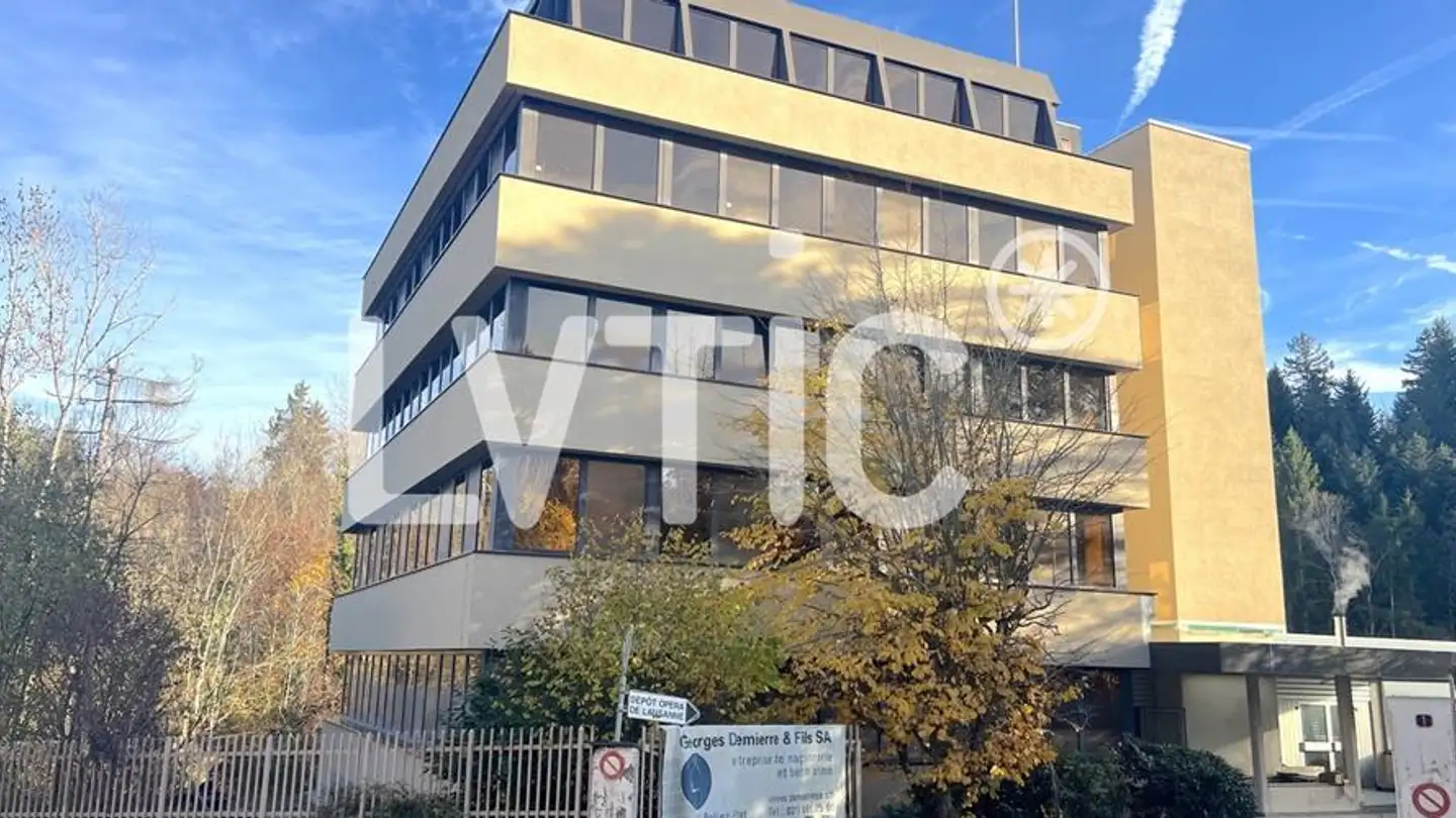 Immeuble mixte à louer - 1088 Ropraz