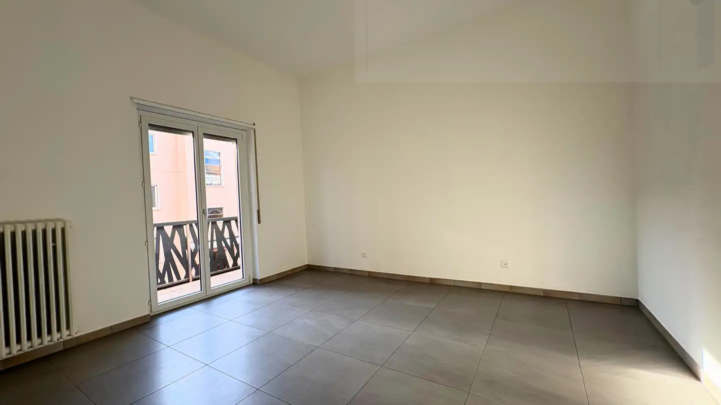 Apartment for rent - Via Francesco Soave, 6830 Chiasso - Photo 2