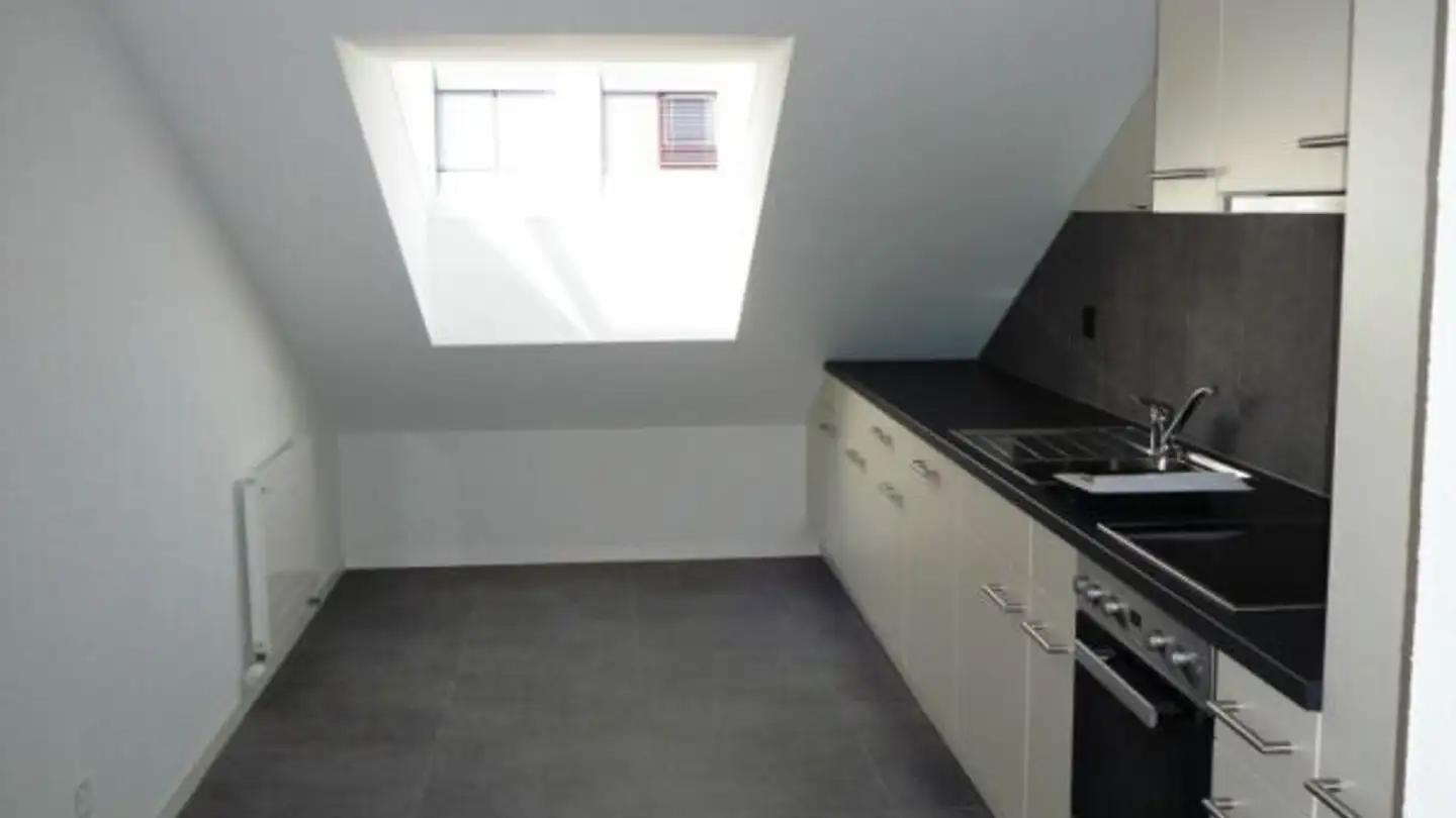 Apartment for rent - Rue De La Maladière, 2000 Neuchâtel - Photo 2