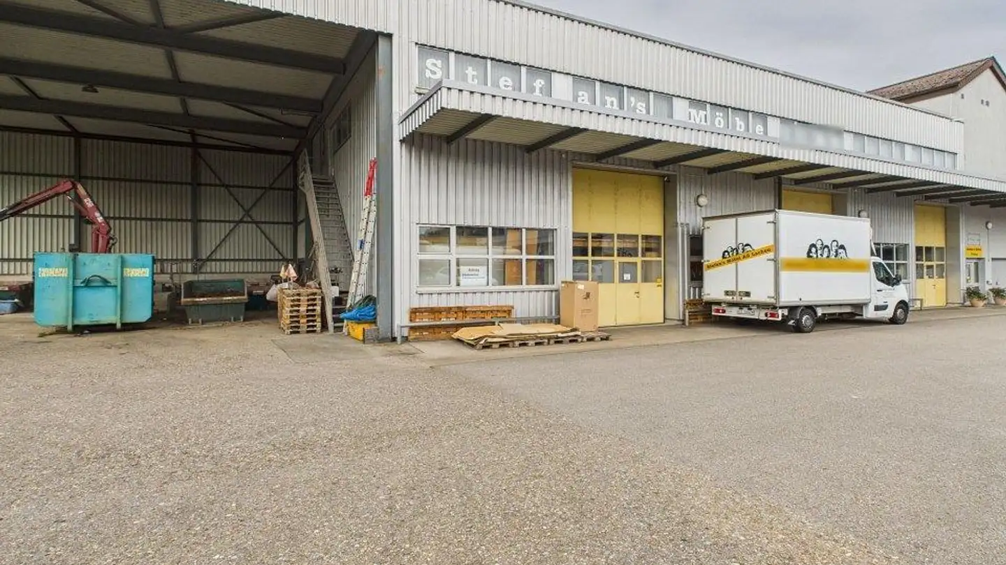 Commerciale in affitto - 8853 Lachen SZ - Photo 2