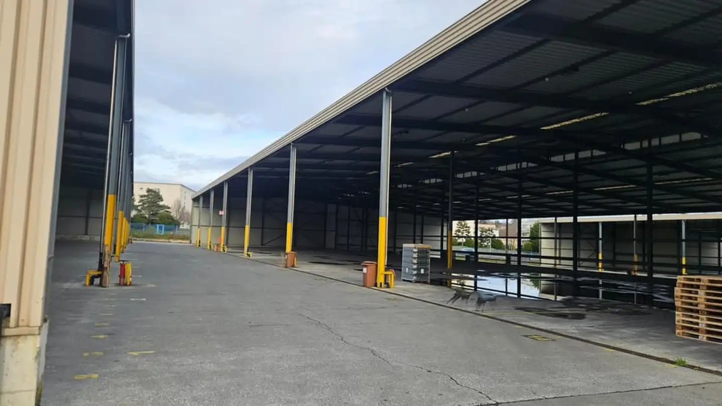 Commercial for rent - Rue De La Verrerie, 1162 St-Prex - Photo 2