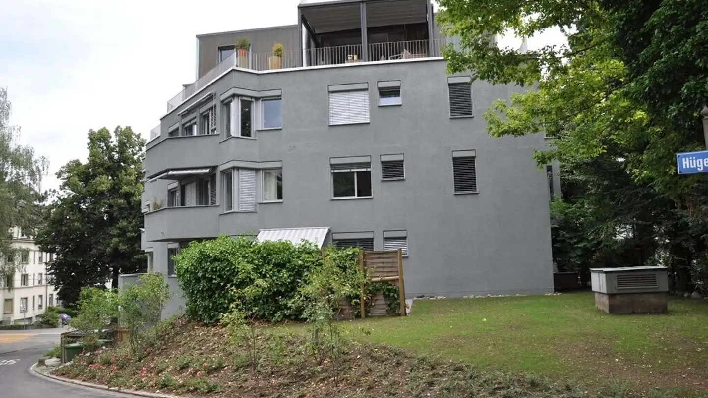 Place de parking souterraine à louer - Hügelstrasse, 8002 Zürich