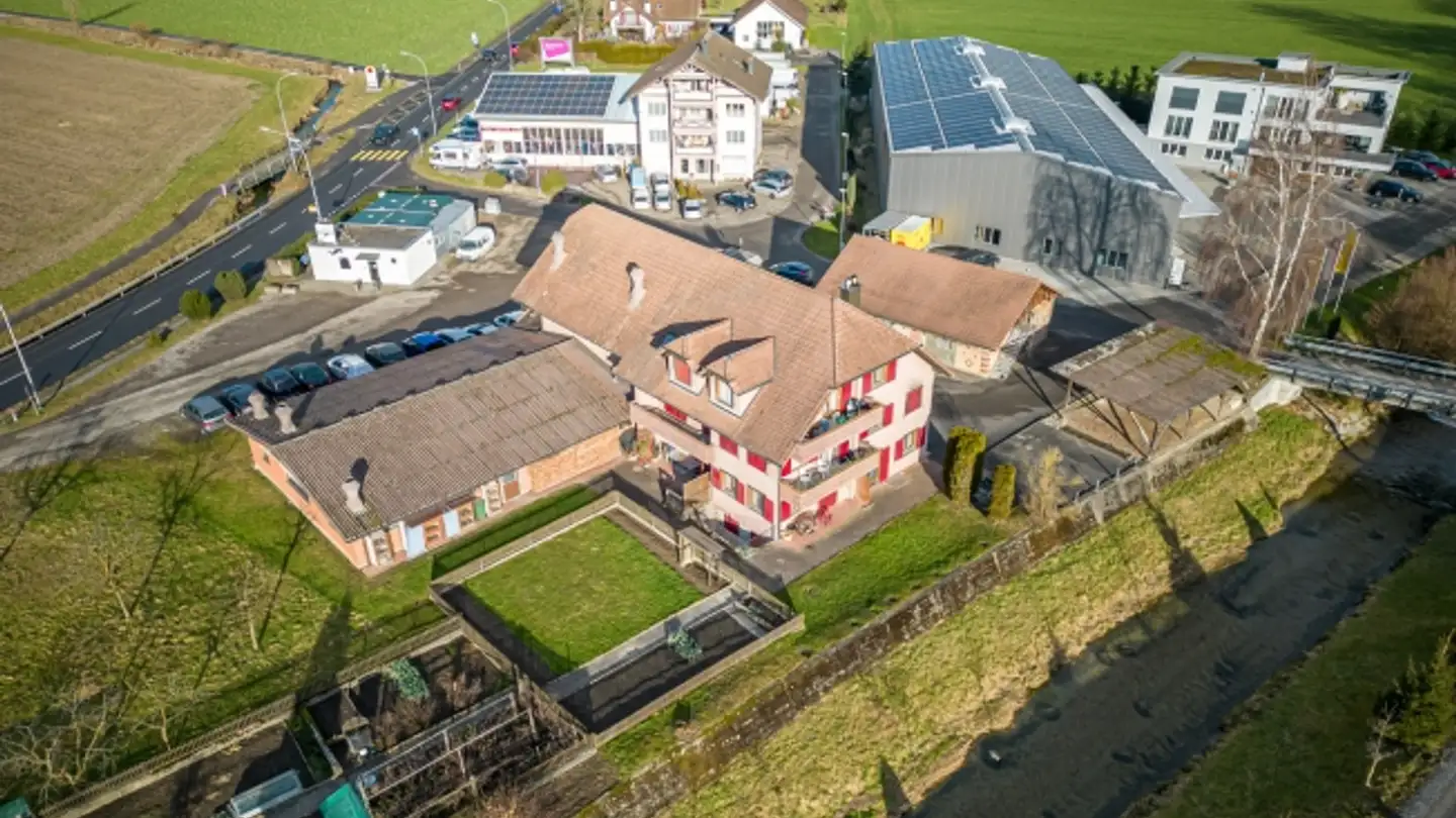 Edificio residenziale in vendita - Unterfeldstrasse 4, 6248 Alberswil - Foto 2