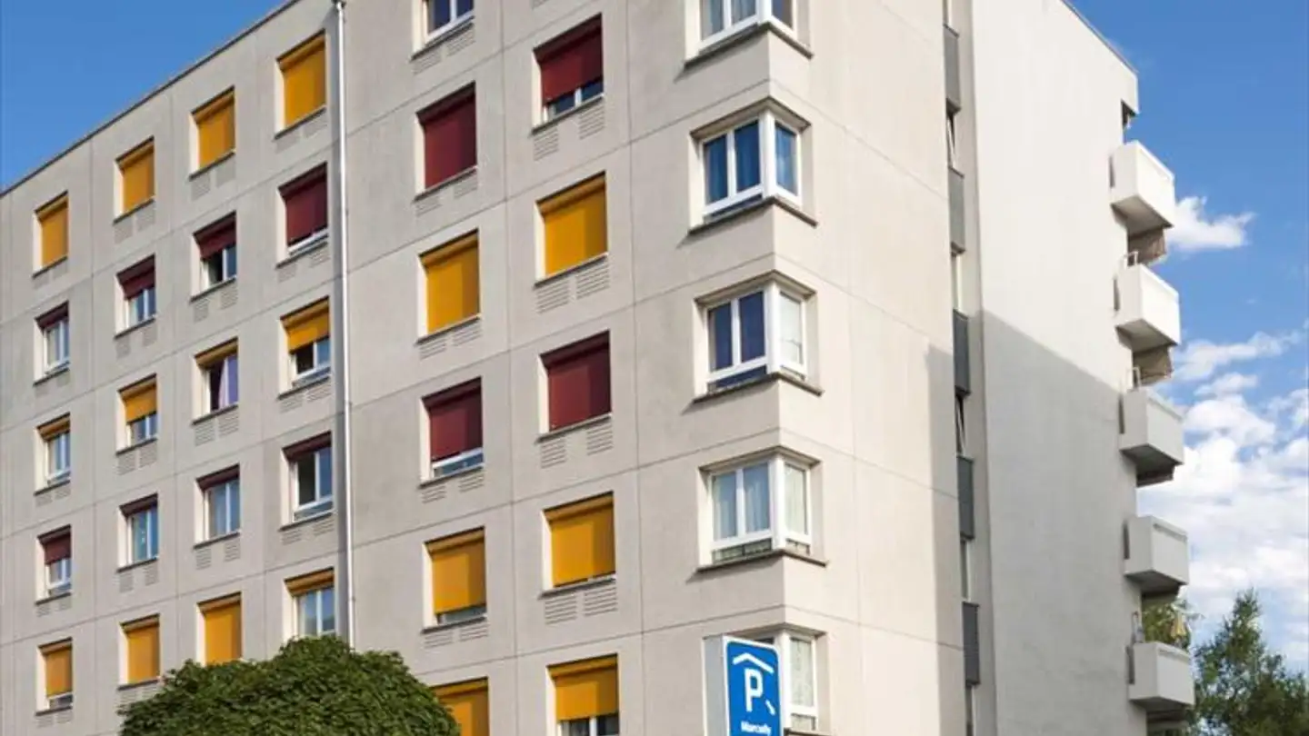 Place de parking extérieure à louer - Route De Jussy 20, 1226 Thônex