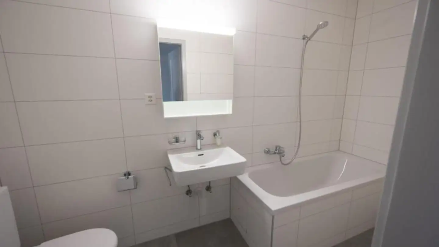 Wohnung mieten - Avenue de la Gare 18, 2800 Delémont - Foto 2