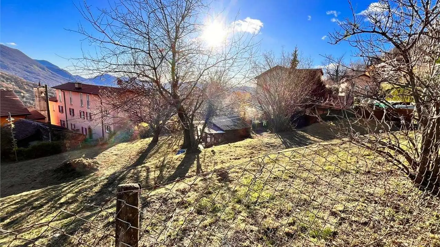 Constructible plot for sale - 6900 Lugano