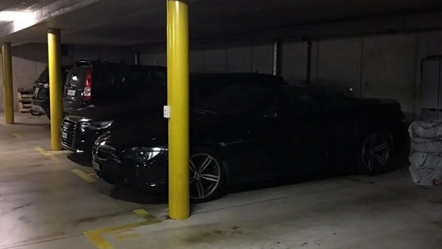 Parcheggio sotterraneo in affitto - Alte Bahnhofstrasse, 8603 Schwerzenbach - Foto 3
