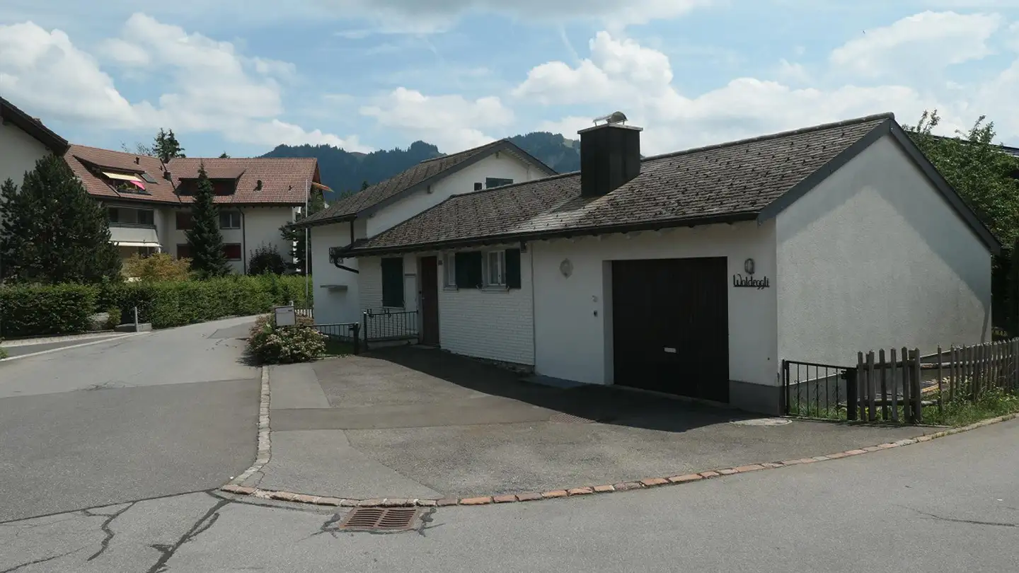 Single house for rent - 8841 Gross