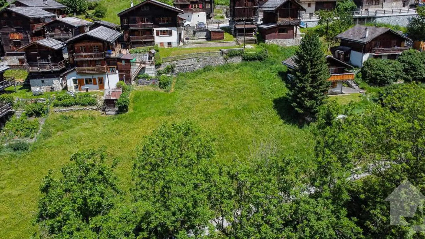 Constructible plot for sale - Le Zoc, 3961 Ayer