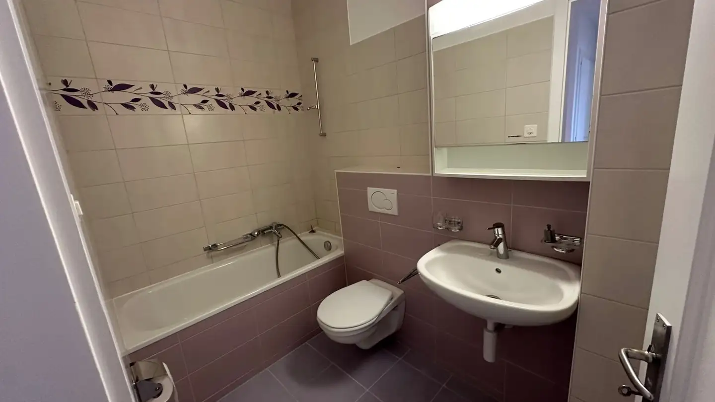 Apartment for rent - 1400 Cheseaux-Noréaz - Photo 2