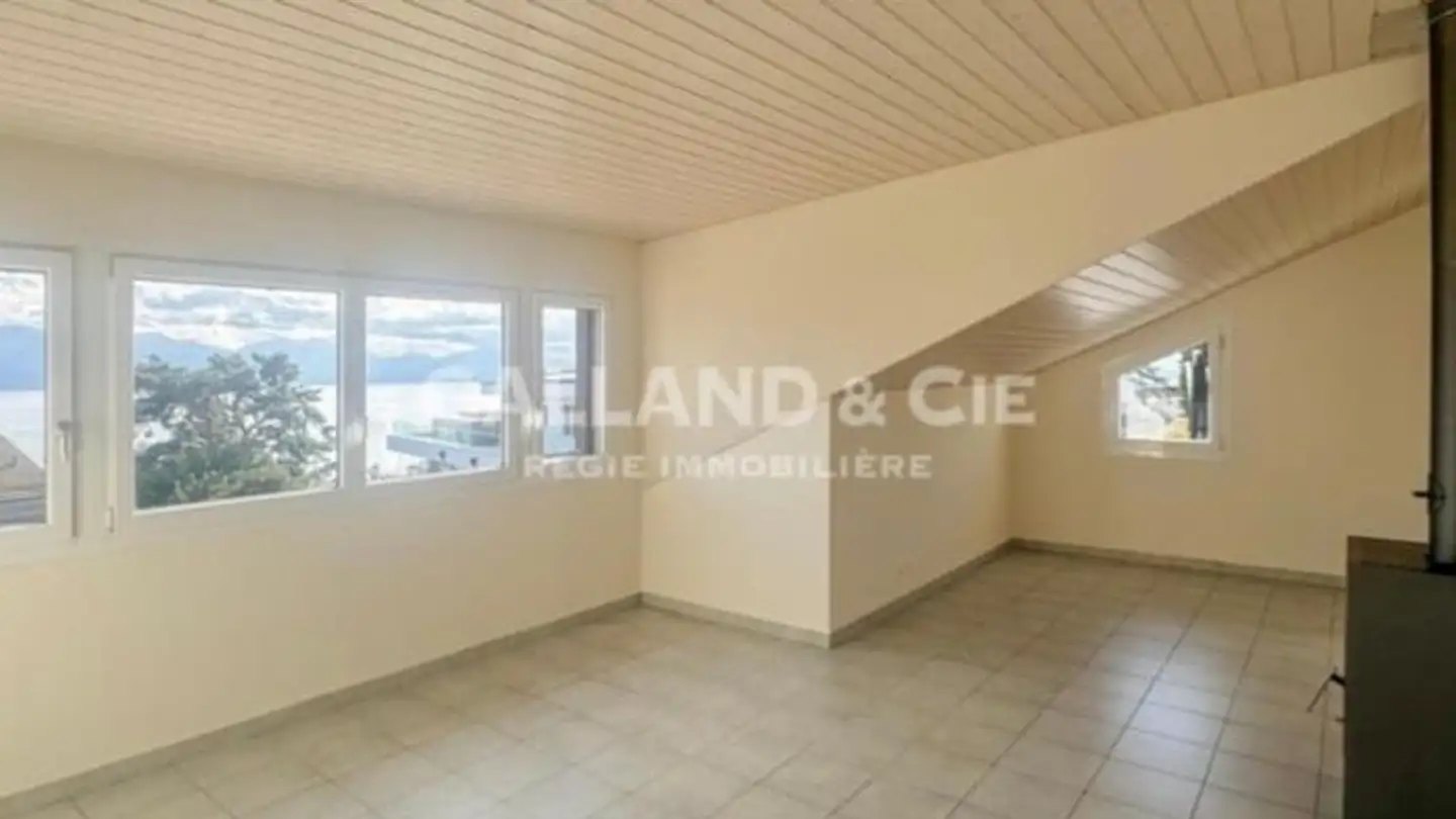 Attic flat for rent - Route De La Conversion 93, 1095 Lutry - Photo 2