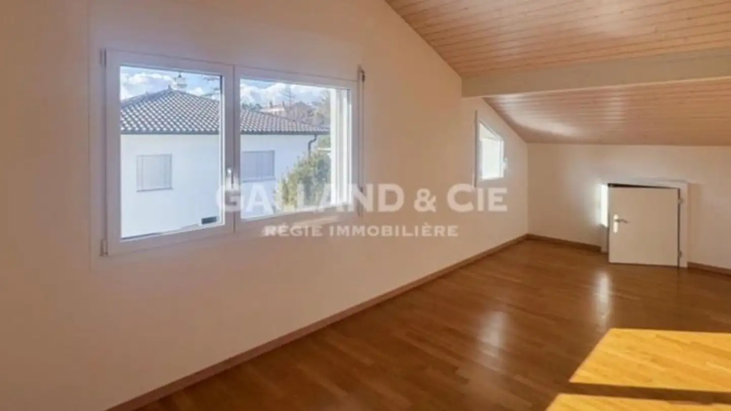 Attic flat for rent - Route De La Conversion 93, 1095 Lutry - Photo 4