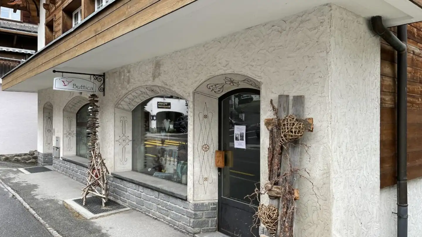 Bürofläche mieten - Via Alpsu 58, 7188 Sedrun