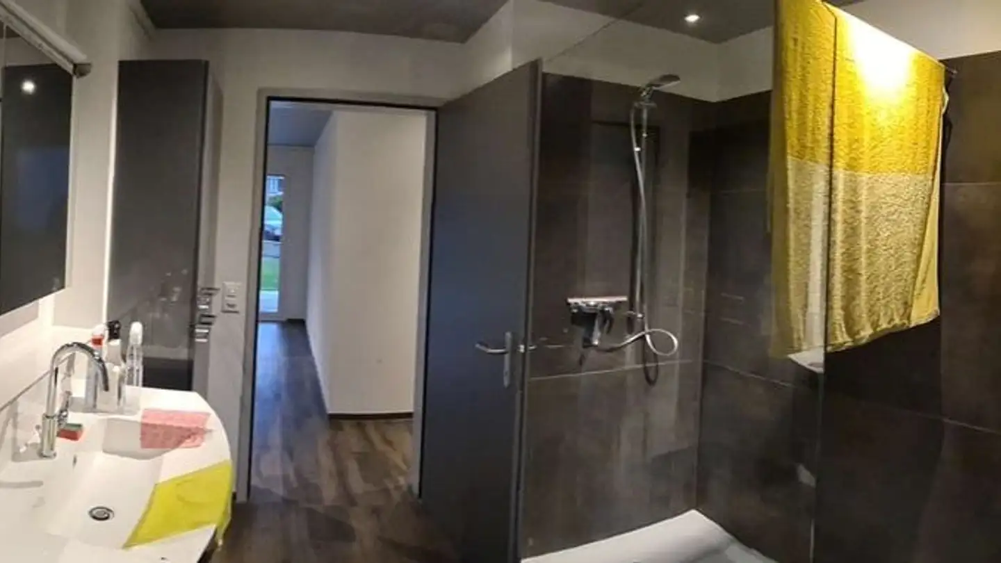 Apartment for rent - Bohnerenstrasse 18, 3800 Unterseen - Photo 2