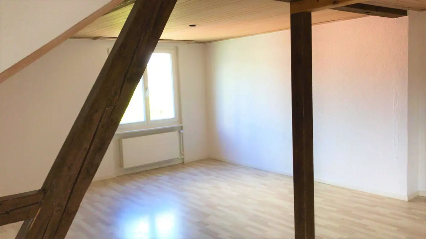 Dachgeschosswohnung mieten - Weinmoosstrasse 1, 8583 Sulgen - Foto 2