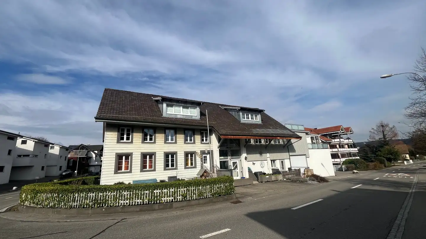 Mehrfamilienhaus kaufen - Altweg 1, 5606 Dintikon