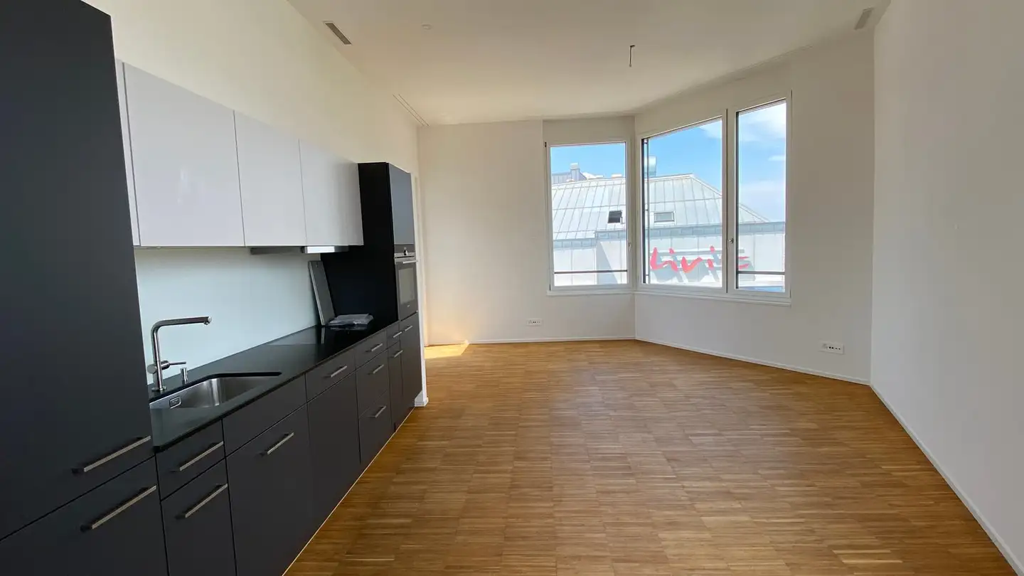 Penthouse for rent - Baslerstrasse 149, 8048 Zürich