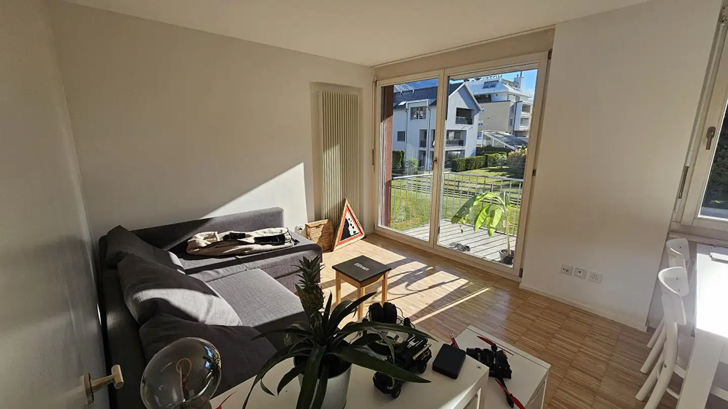 Appartement à louer - Gassa Sutò 19b, 7013 Domat/Ems