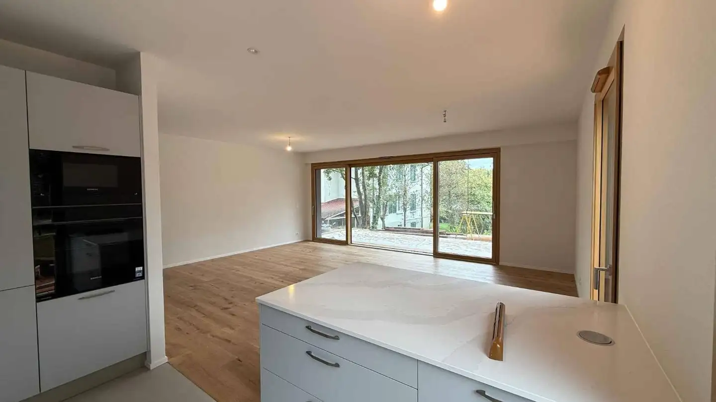 Row house for sale - 1010 Lausanne - Photo 2