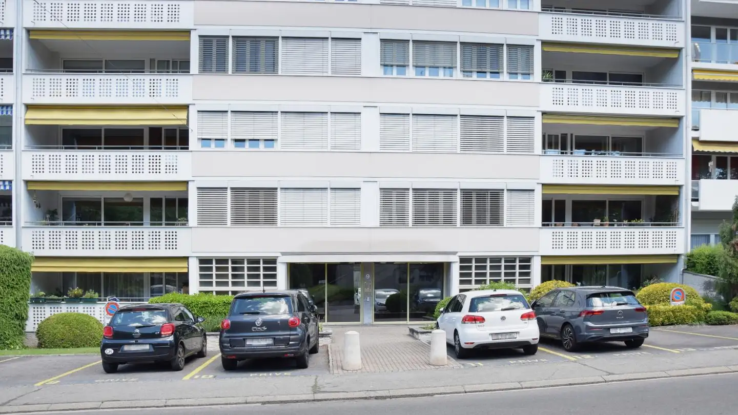 Place de parking souterraine à louer - Chemin Des Crêts-De-Champel 9, 1206 Genève - Photo 2