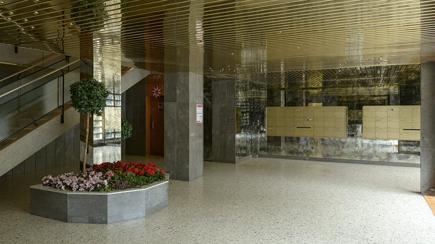 Place de parking souterraine à louer - Chemin Des Crêts-De-Champel 9, 1206 Genève