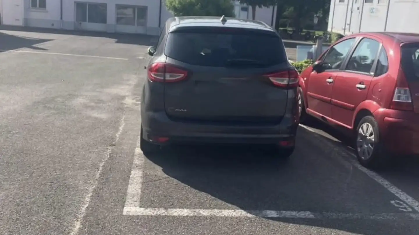 Outdoor parking space for rent - Chemin Du Petit Bel-Air 2, 1226 Thônex