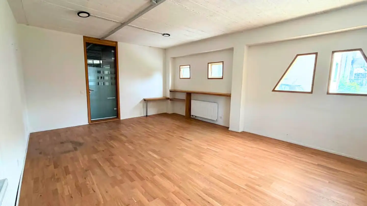 Commerciale in affitto - Rue Du Tirage 15, 1630 Bulle