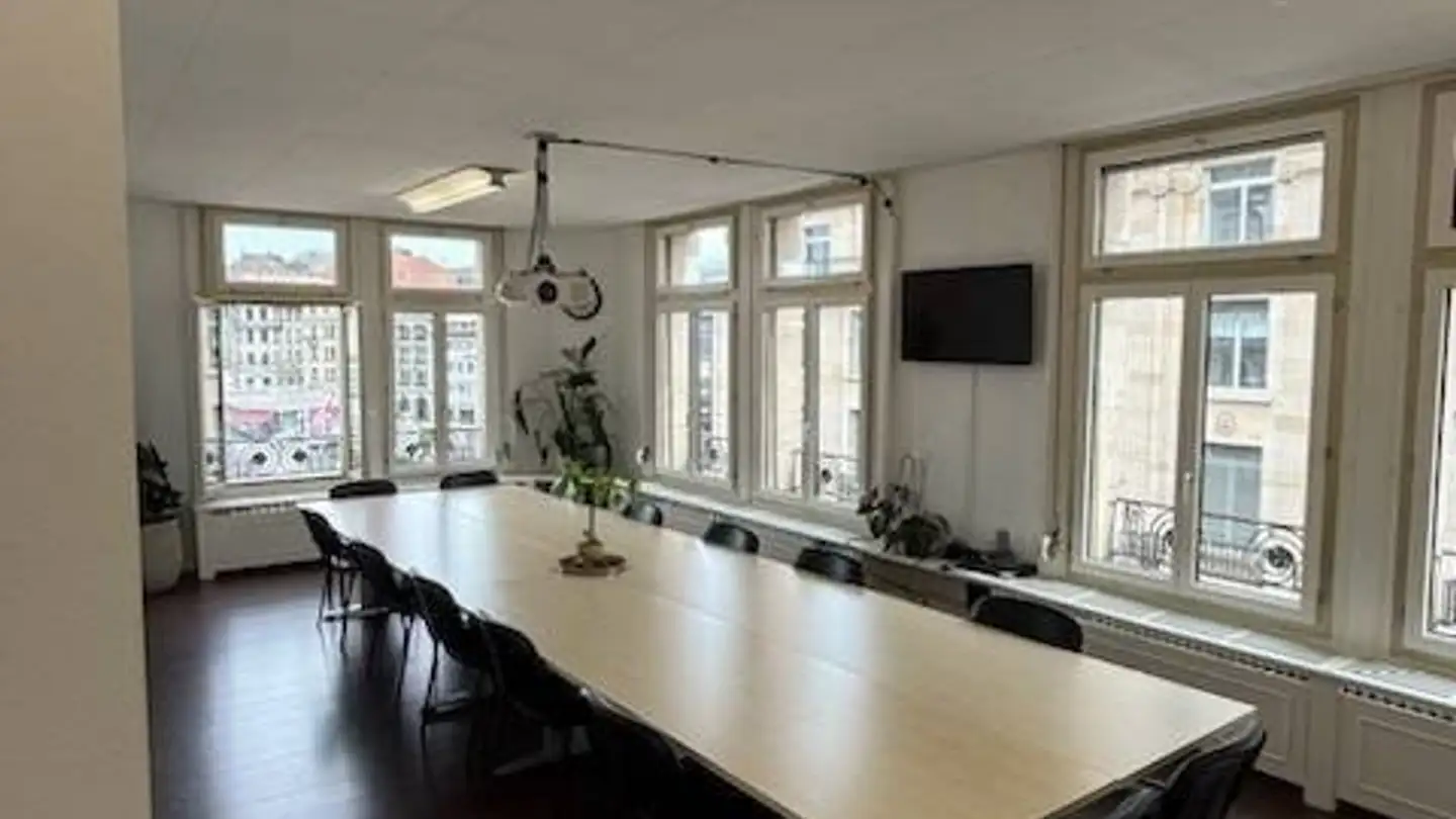 Bureau à louer - Rue Du Grand-Chêne 2, 1003 Lausanne