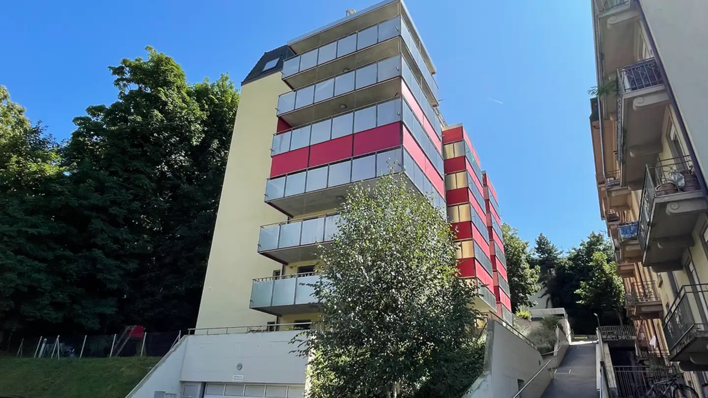 Outdoor parking space for rent - Avenue De Tivoli 26, 1007 Lausanne