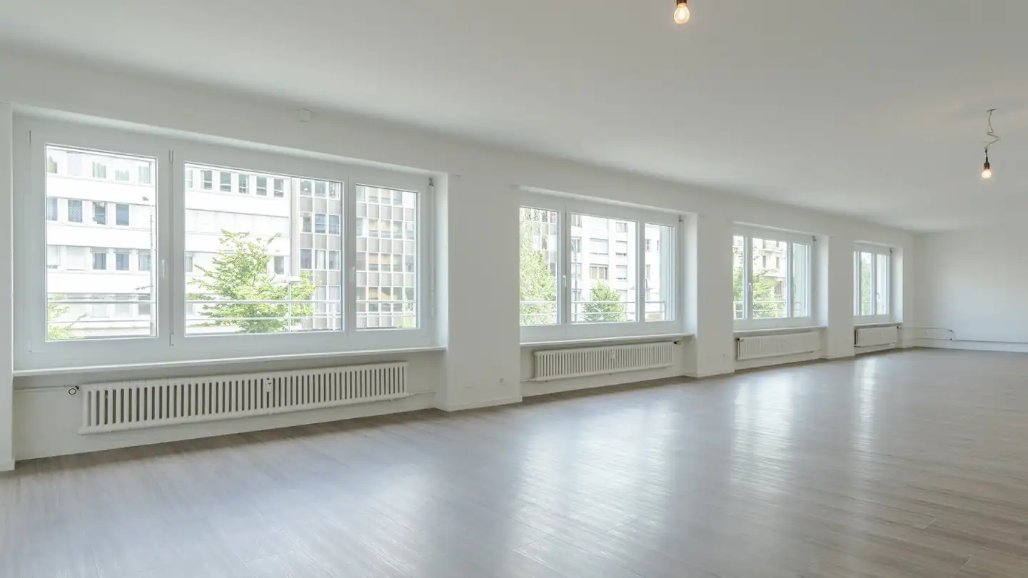 Industrieimmobilie mieten - Chemin Du Parc / Parkweg 10, 2502 Biel/Bienne - Foto 3