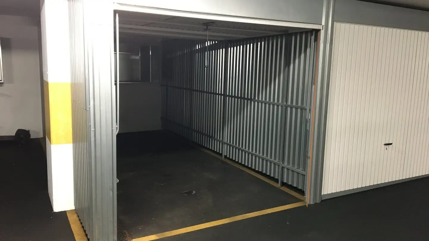 Place de parking souterraine à louer - Hinterbächlistrasse 6, 5452 Oberrohrdorf - Photo 3