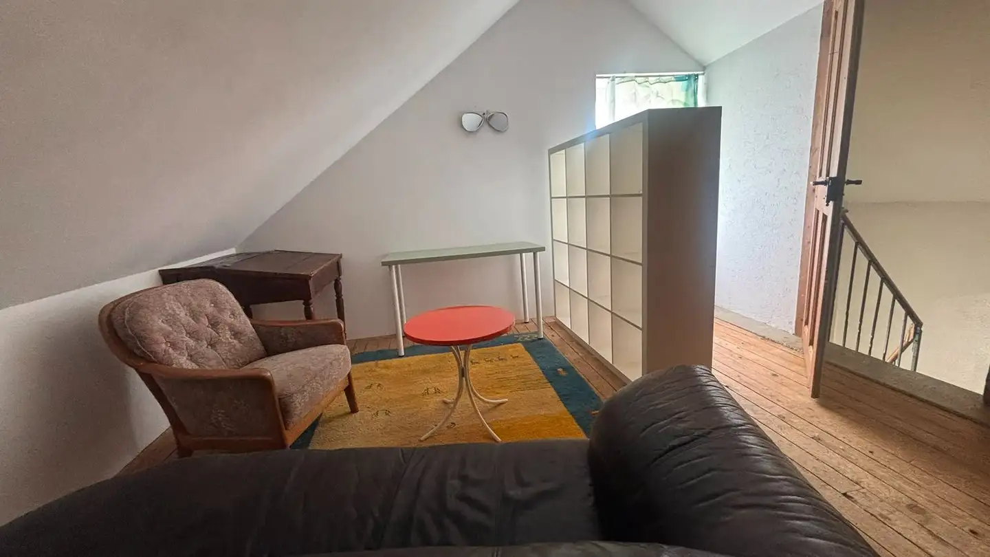 Chambre à louer - 2718 Lajoux JU