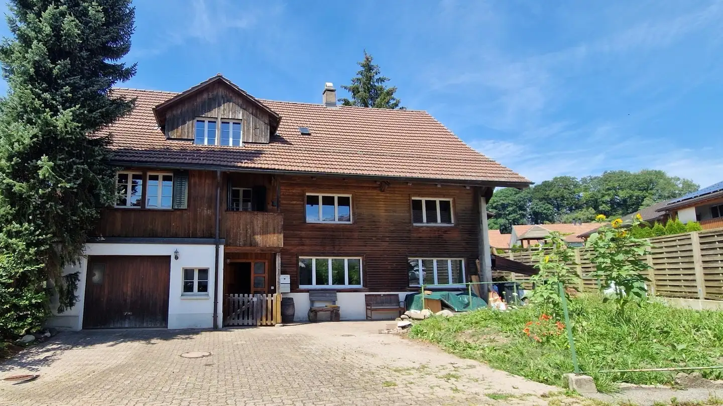 Appartement à louer - Dorfstrasse 1, 8332 Rumlikon