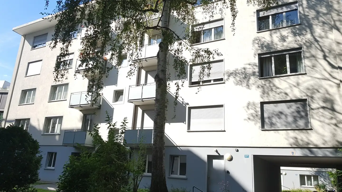 Underground parking space for rent - Vogesenstrasse, 4056 Basel