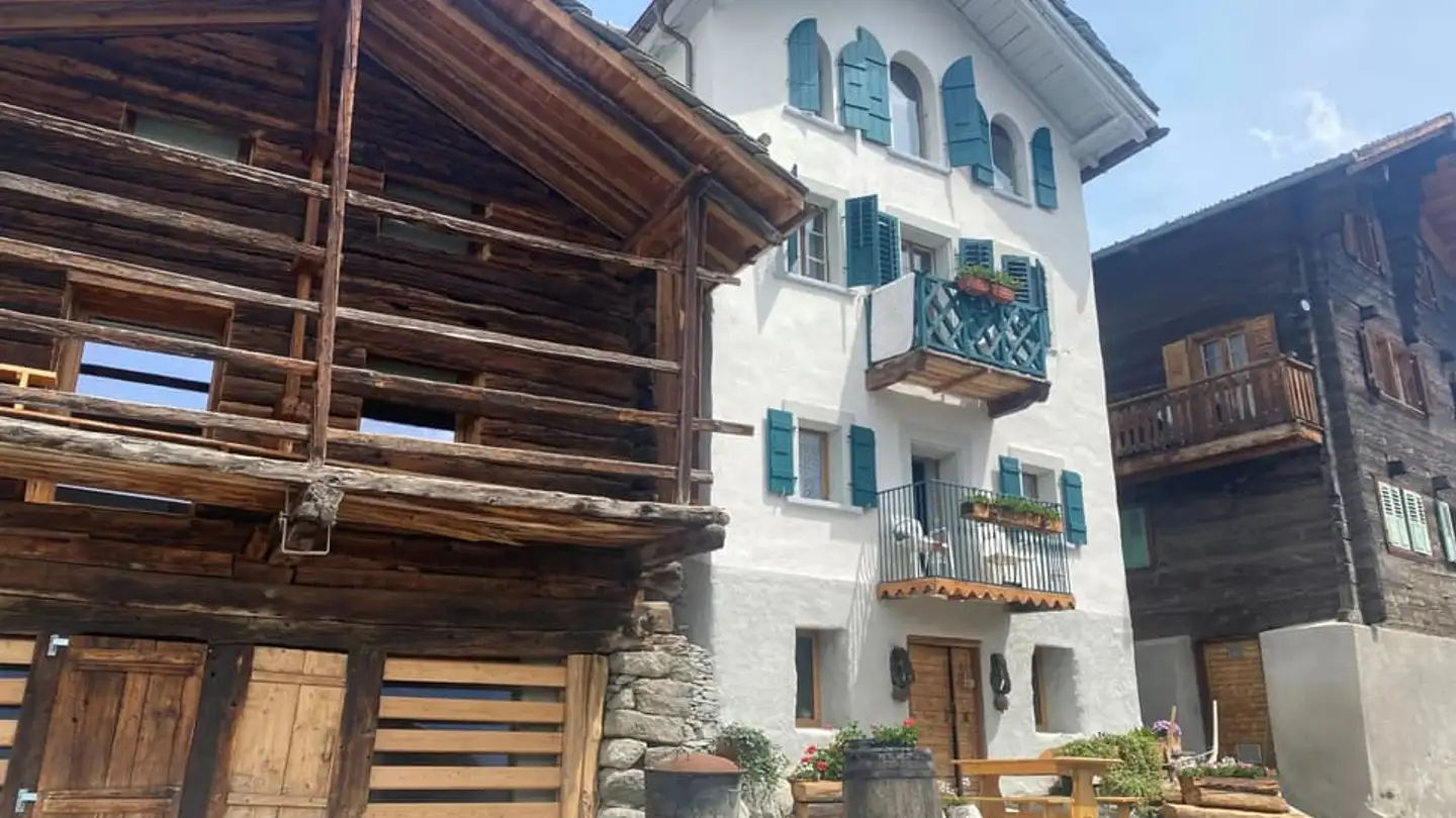 Mehrfamilienhaus kaufen - 1961 Vernamiège