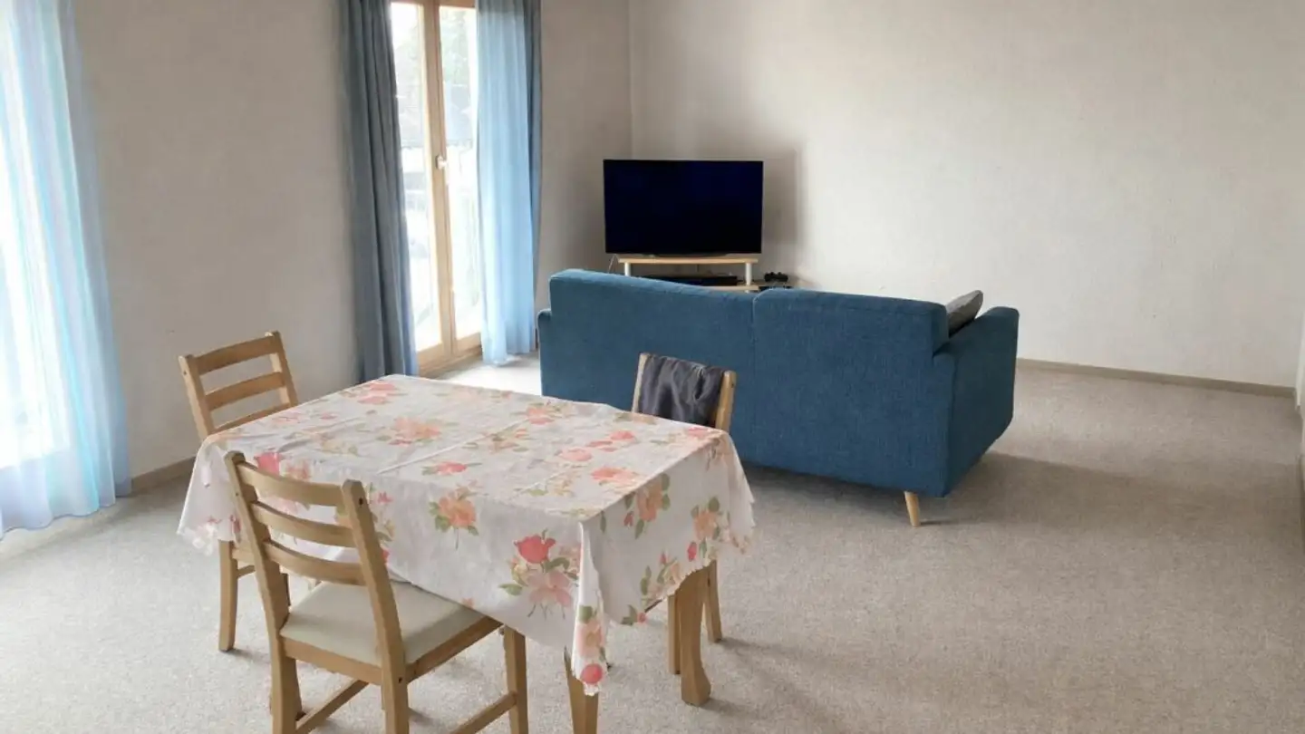 Wohnung mieten - Etzelstrasse 6a, 8633 Wolfhausen - Foto 3