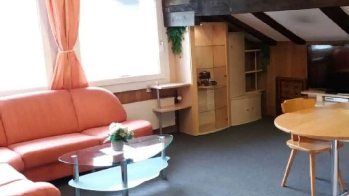 Apartment for rent - Vorderbergstrasse 102, 8852 Altendorf