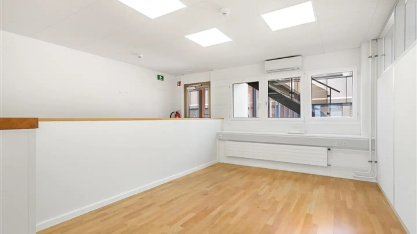 Wohnung mieten - Mandachstrasse 52, 8155 Niederhasli - Foto 2