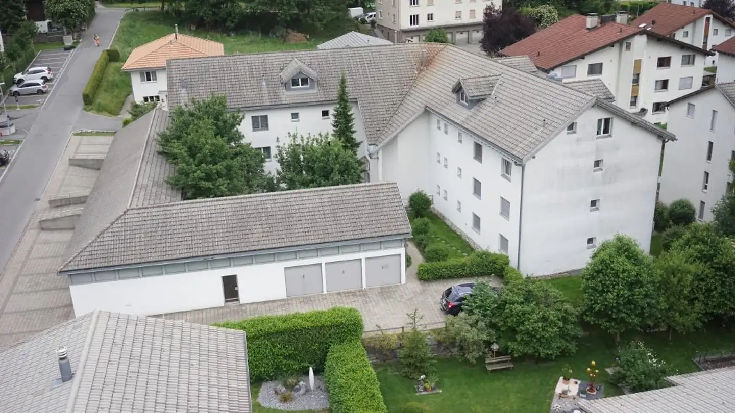 Single garage for rent - Gartaweg 18, 7203 Trimmis