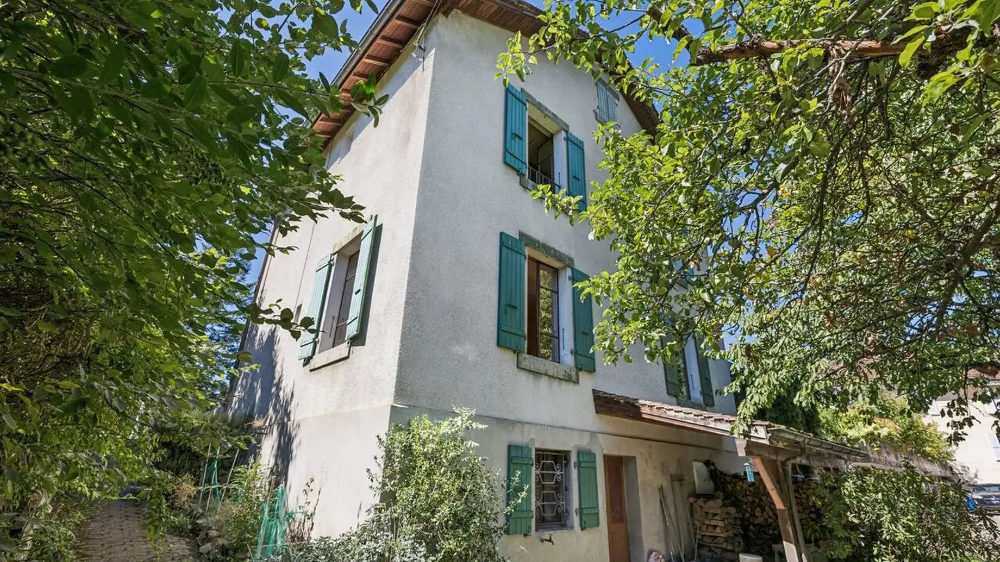 Maison atypique à vendre - 1283 La Plaine